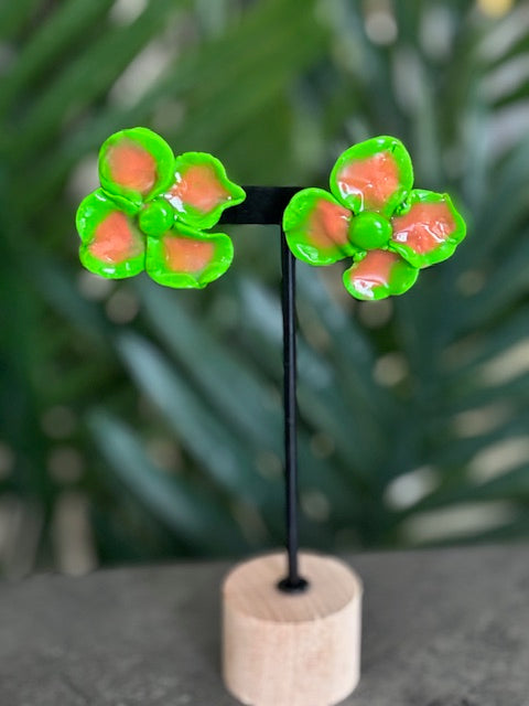 Boucle d'oreille fleur 4 petales